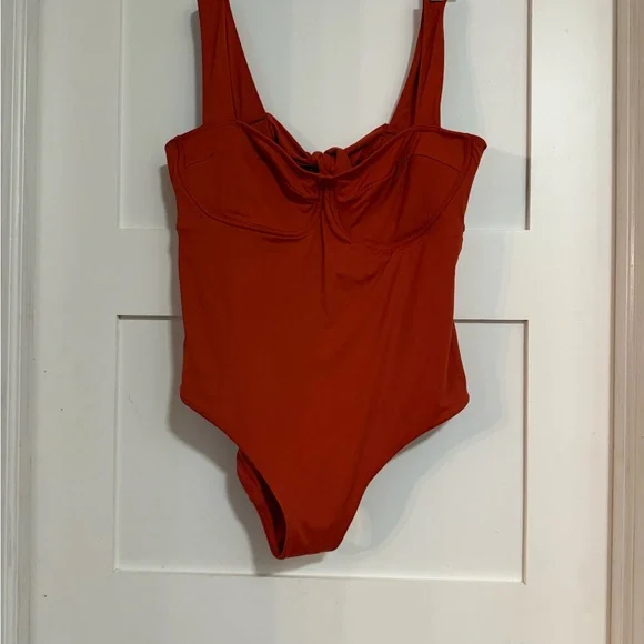 Elegant Red One-Piece Swimsuit - Picture 6 of 7